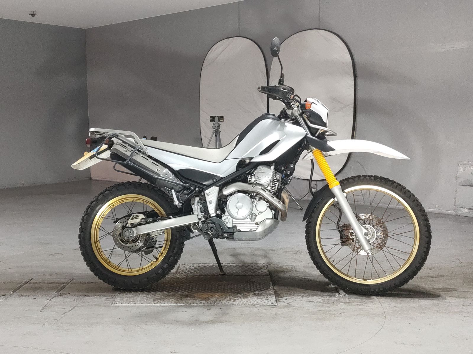 Yamaha SEROW 250
