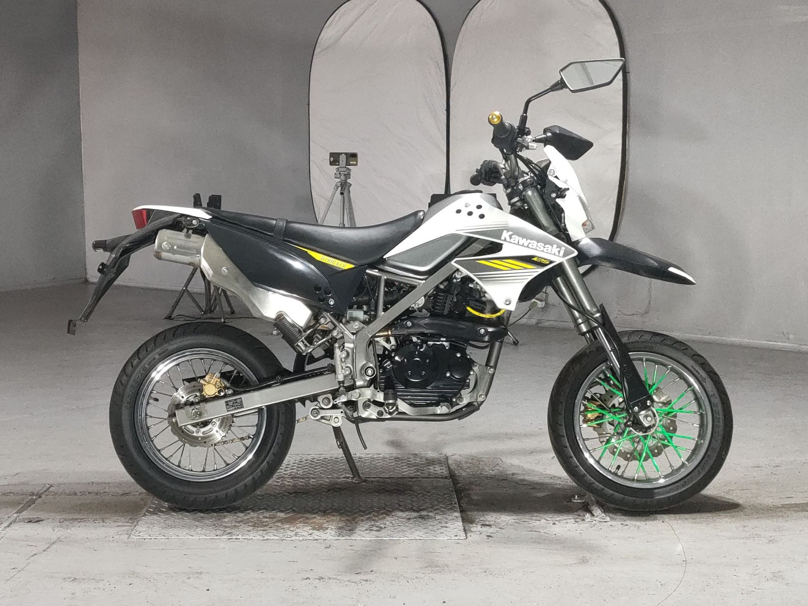 OTHER D TRACKER 125