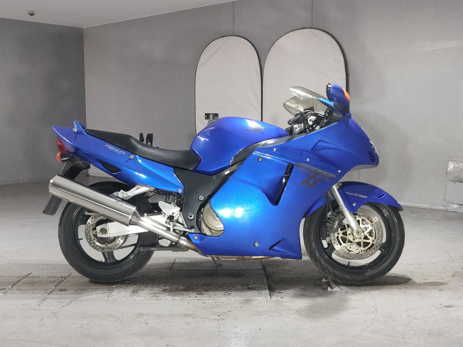 Honda CBR1100XX