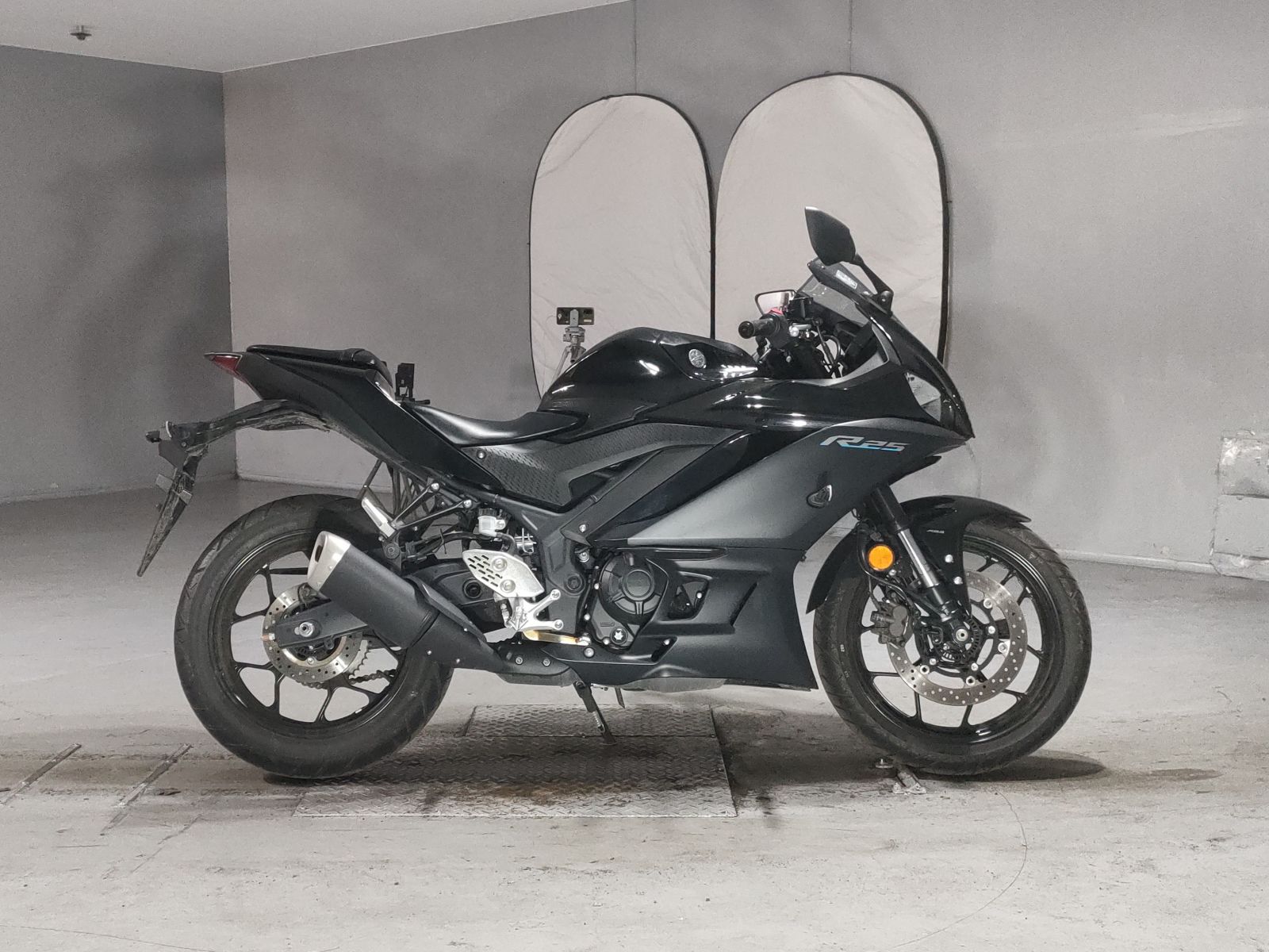 Yamaha YZF-R25