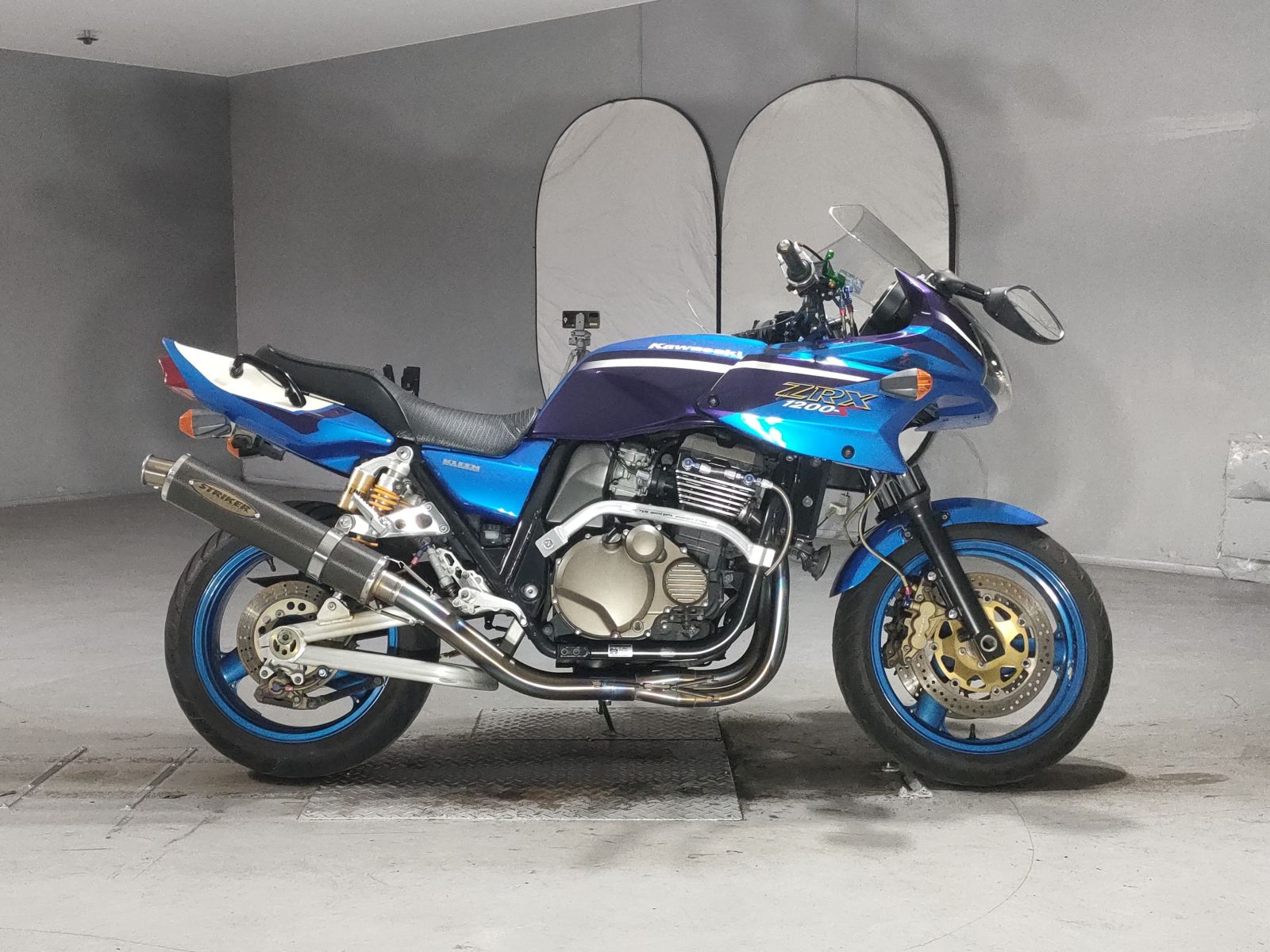 Kawasaki ZRX1200S