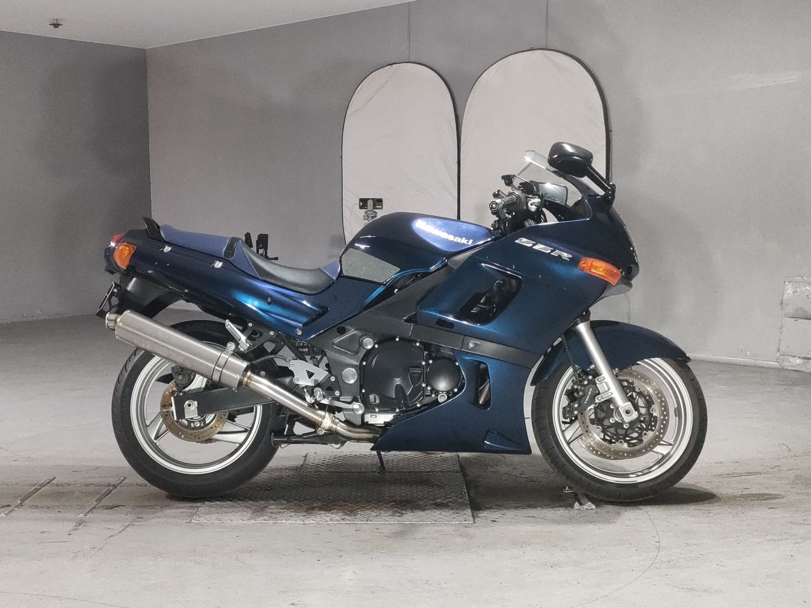 Kawasaki ZZR400