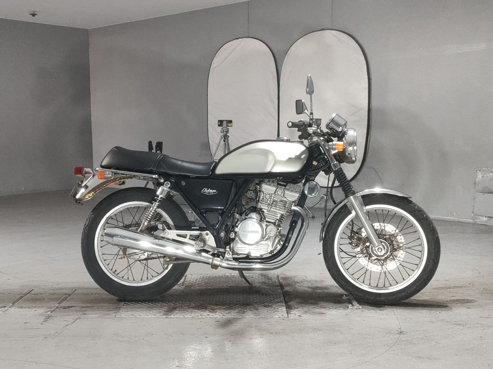 Honda GB250 CLUBMAN 1