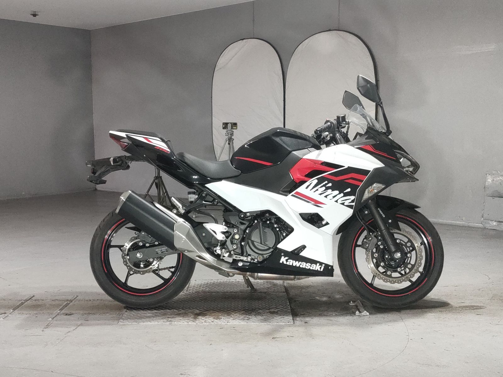 Kawasaki NINJA400