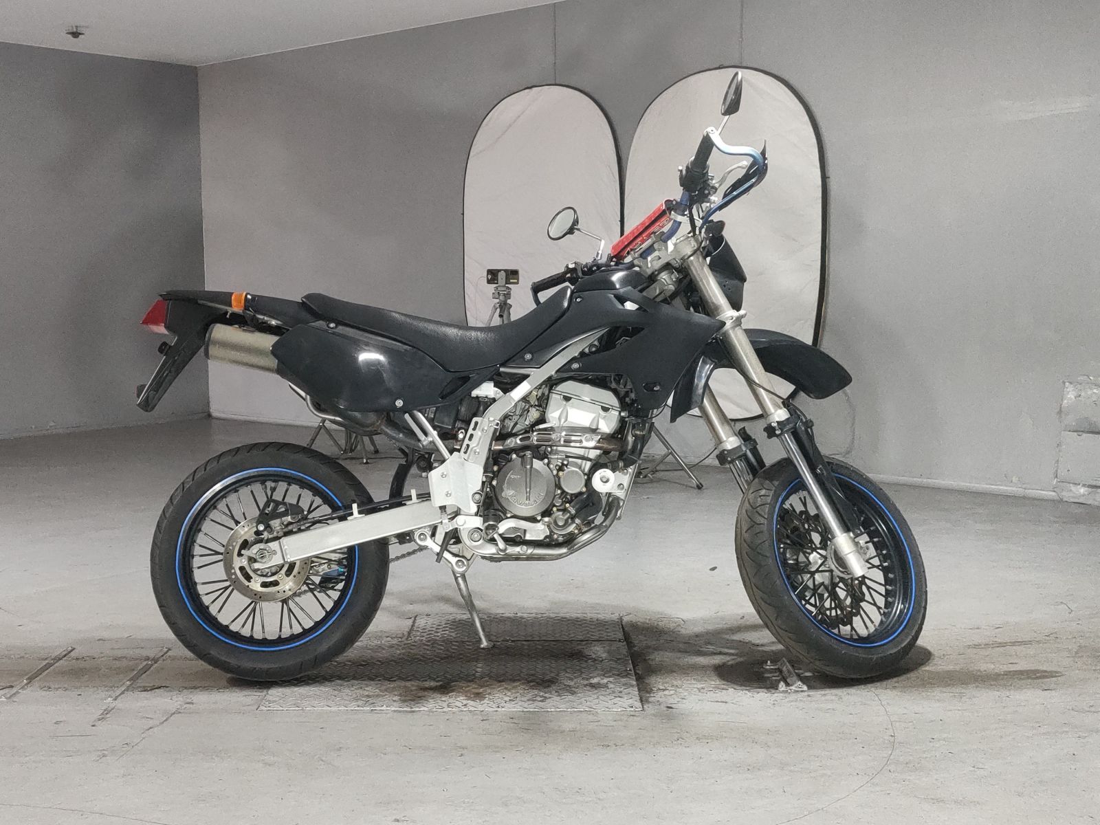 Kawasaki D-TRACKER