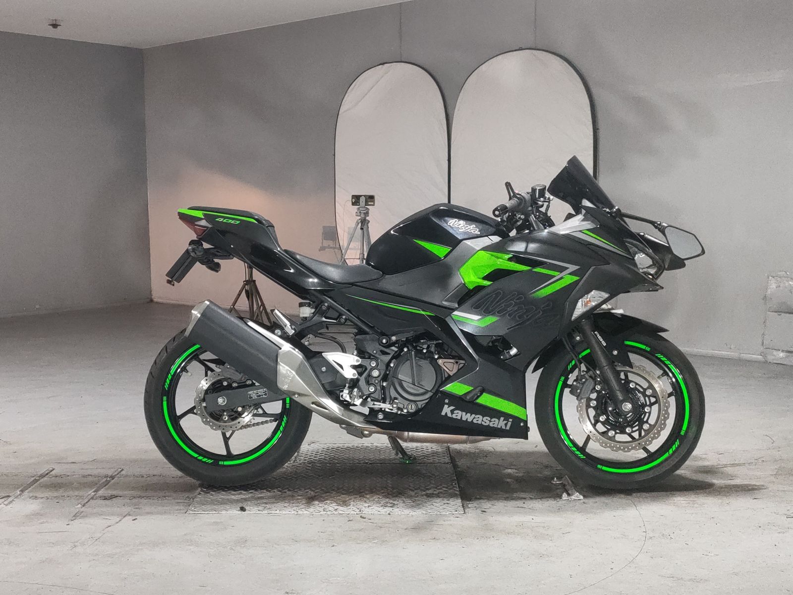 Kawasaki NINJA400