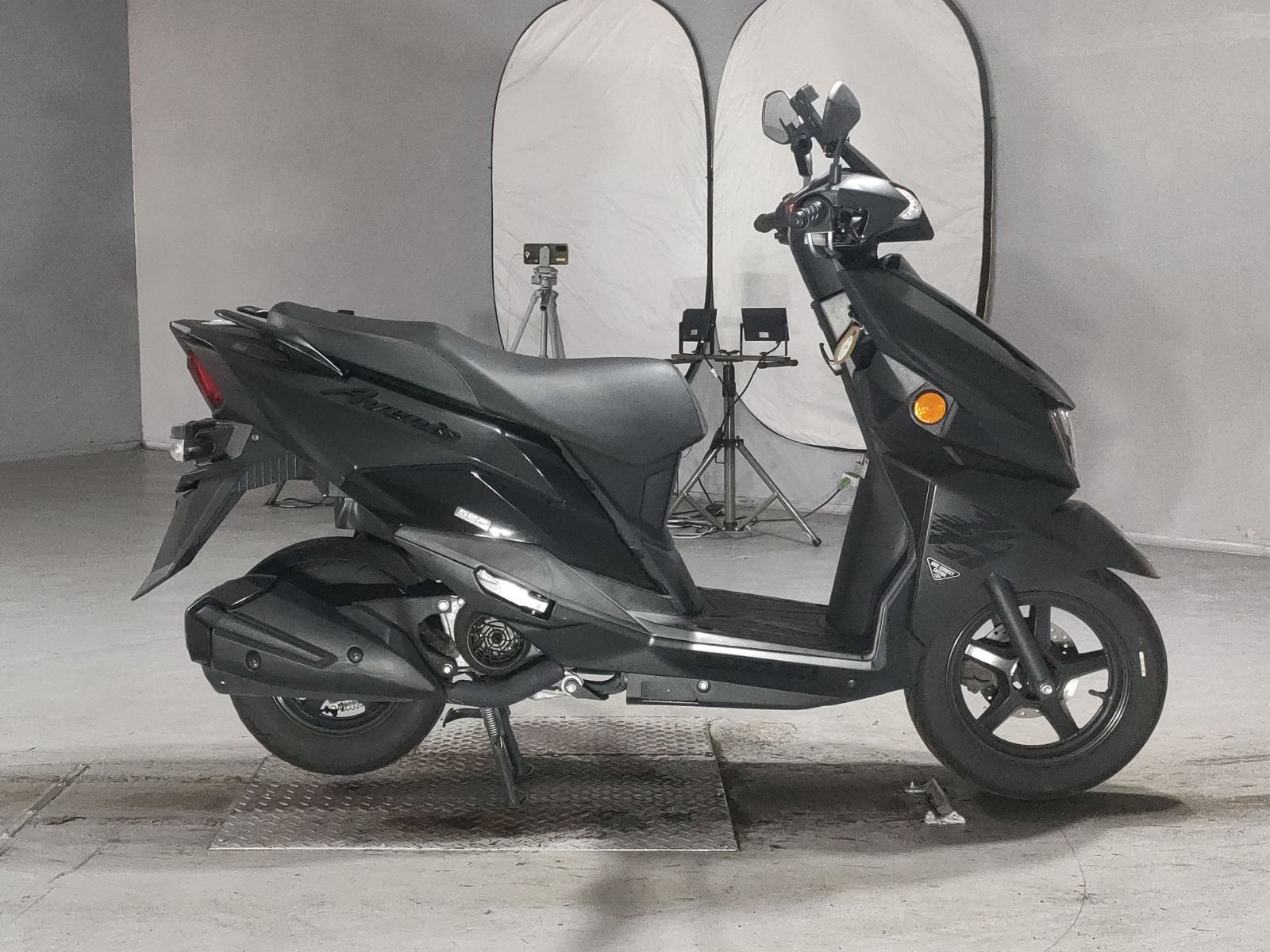Suzuki AVENIS125