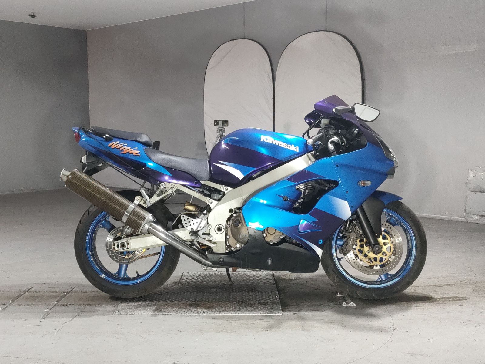 Kawasaki ZX-9R