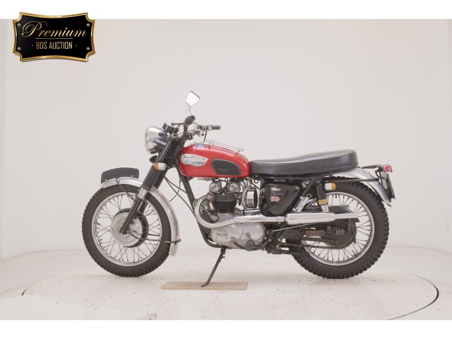 OTHER TRIUMPH T100R