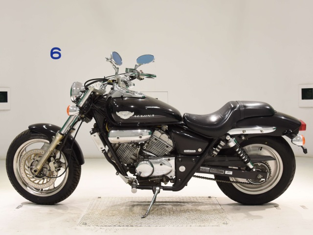 Honda MAGNA 250