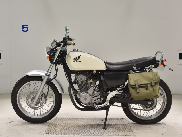 Honda CB223S