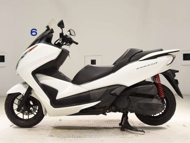 Honda FORZA