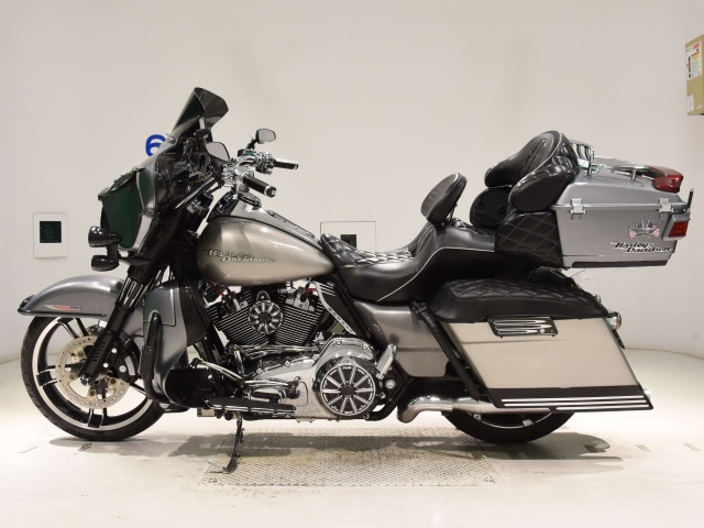 Harley-Davidson HARLEY FLHX1580