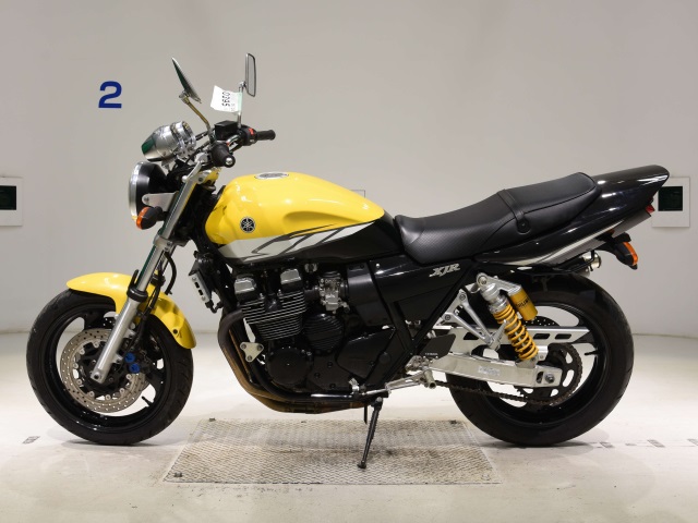 Yamaha XJR400R-3