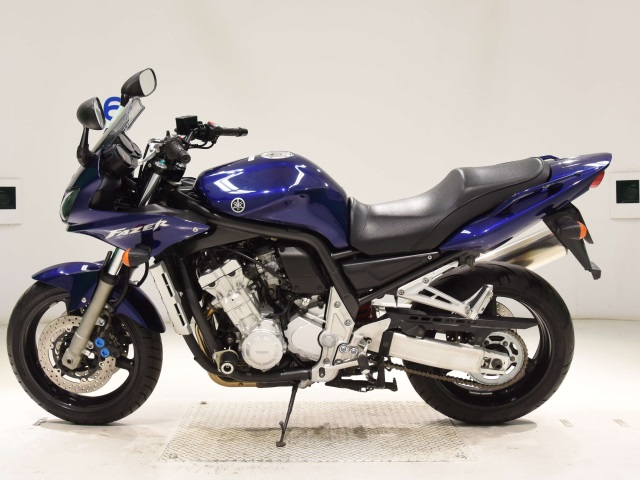 Yamaha FZS1000 FEATHER