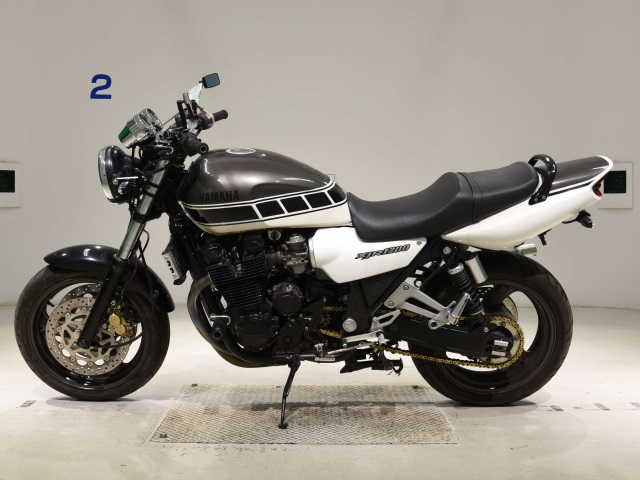 Yamaha XJR1200
