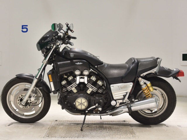 Yamaha V-MAX
