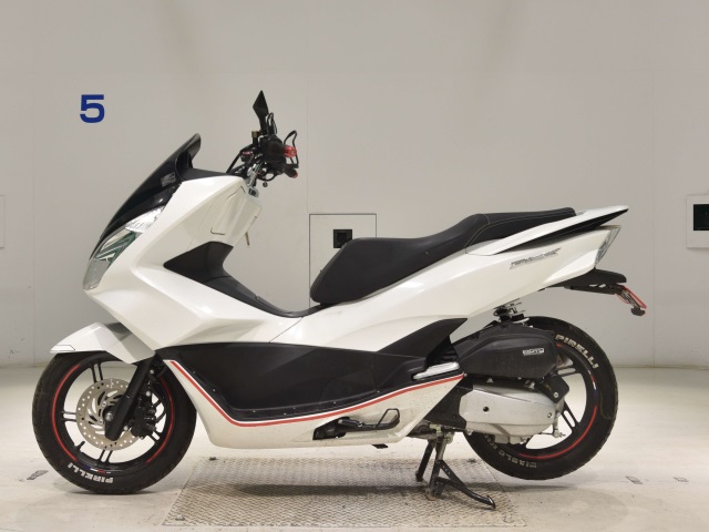 Honda PCX125-2