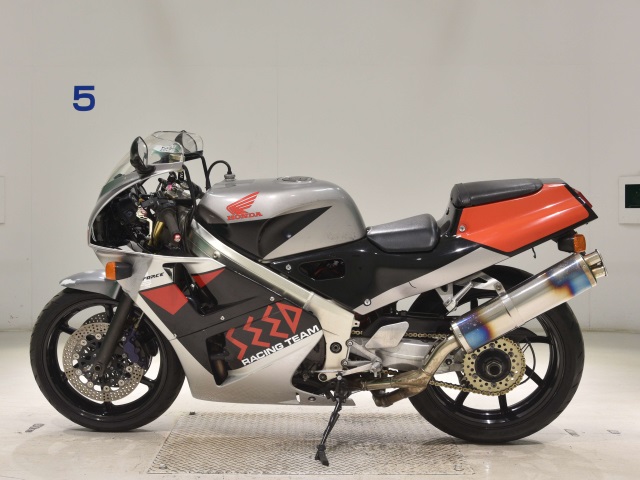 Honda VFR400R-2