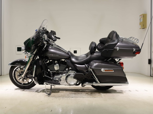Harley-Davidson HARLEYFLHTKTC1690
