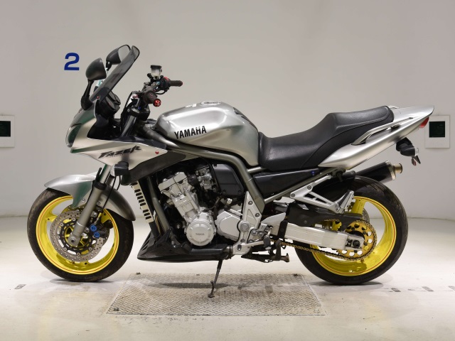 Yamaha FZS1000 FEATHER