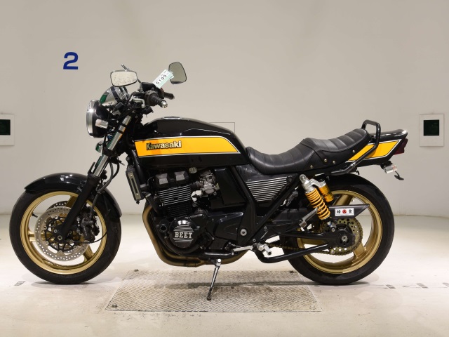 Kawasaki ZRX400