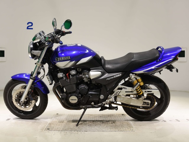 Yamaha XJR1300
