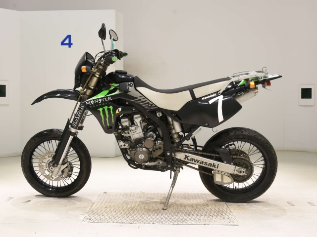 Kawasaki D-TRACKER