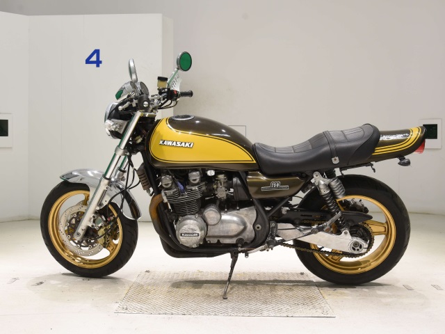 Kawasaki ZEPHYR750