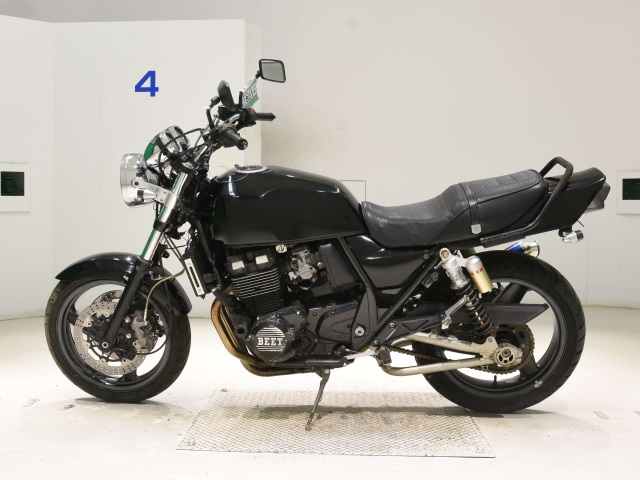 Kawasaki ZRX400