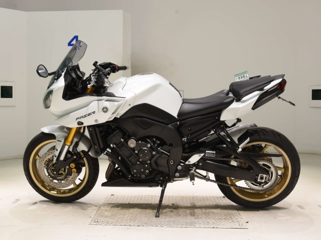 Yamaha FZ8-SA
