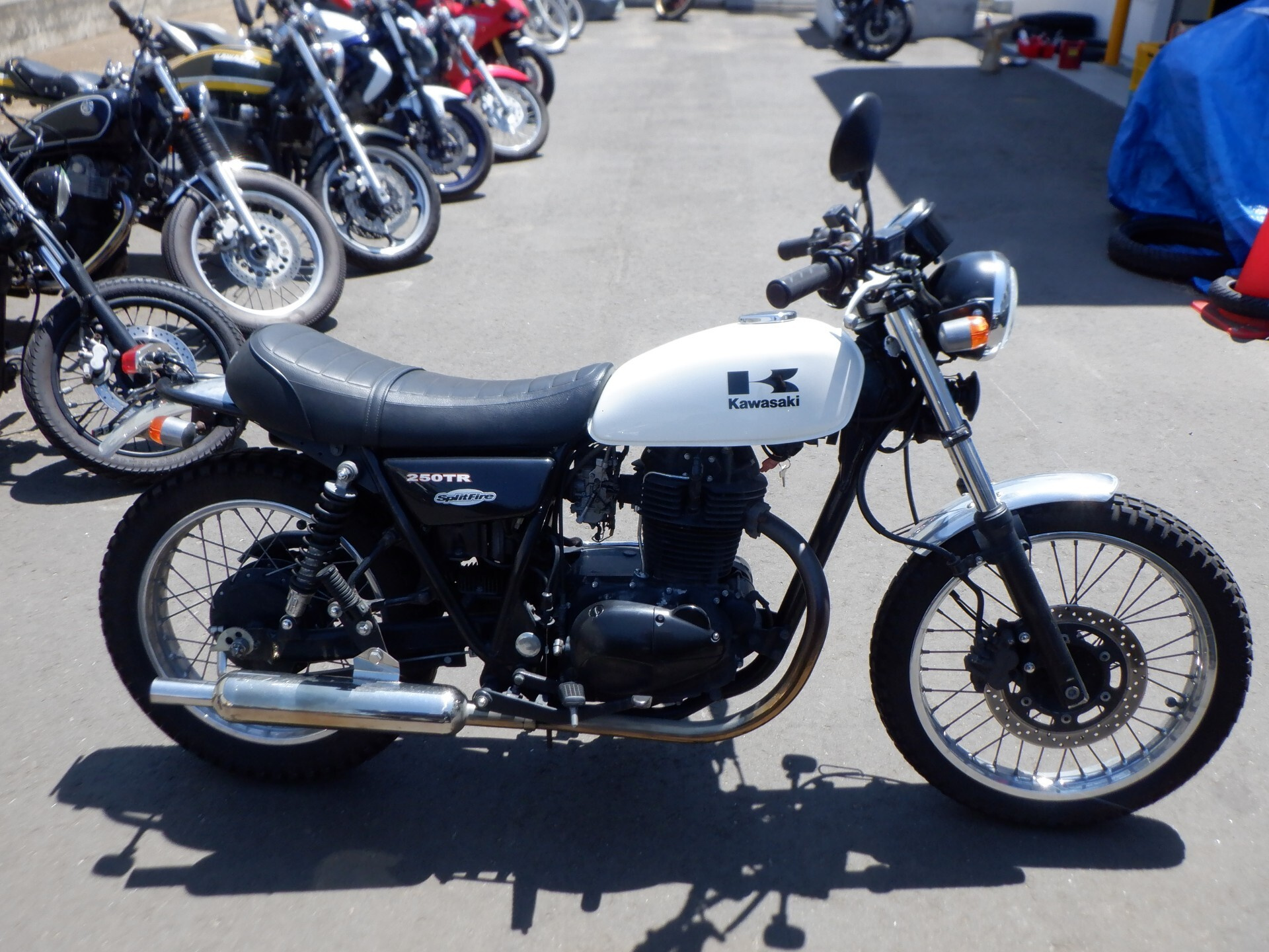 Kawasaki 250TR