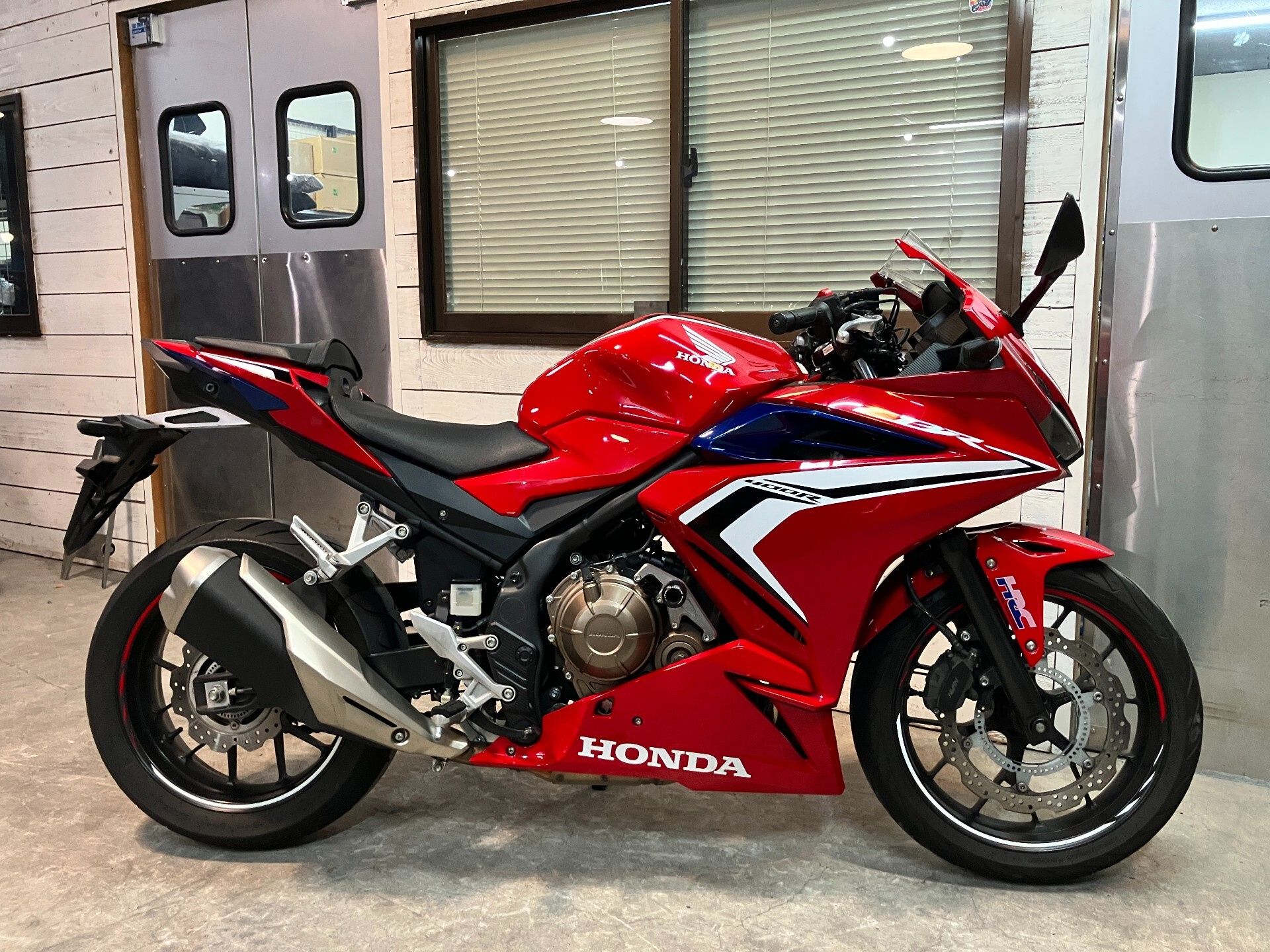 Honda CBR400R ABS
