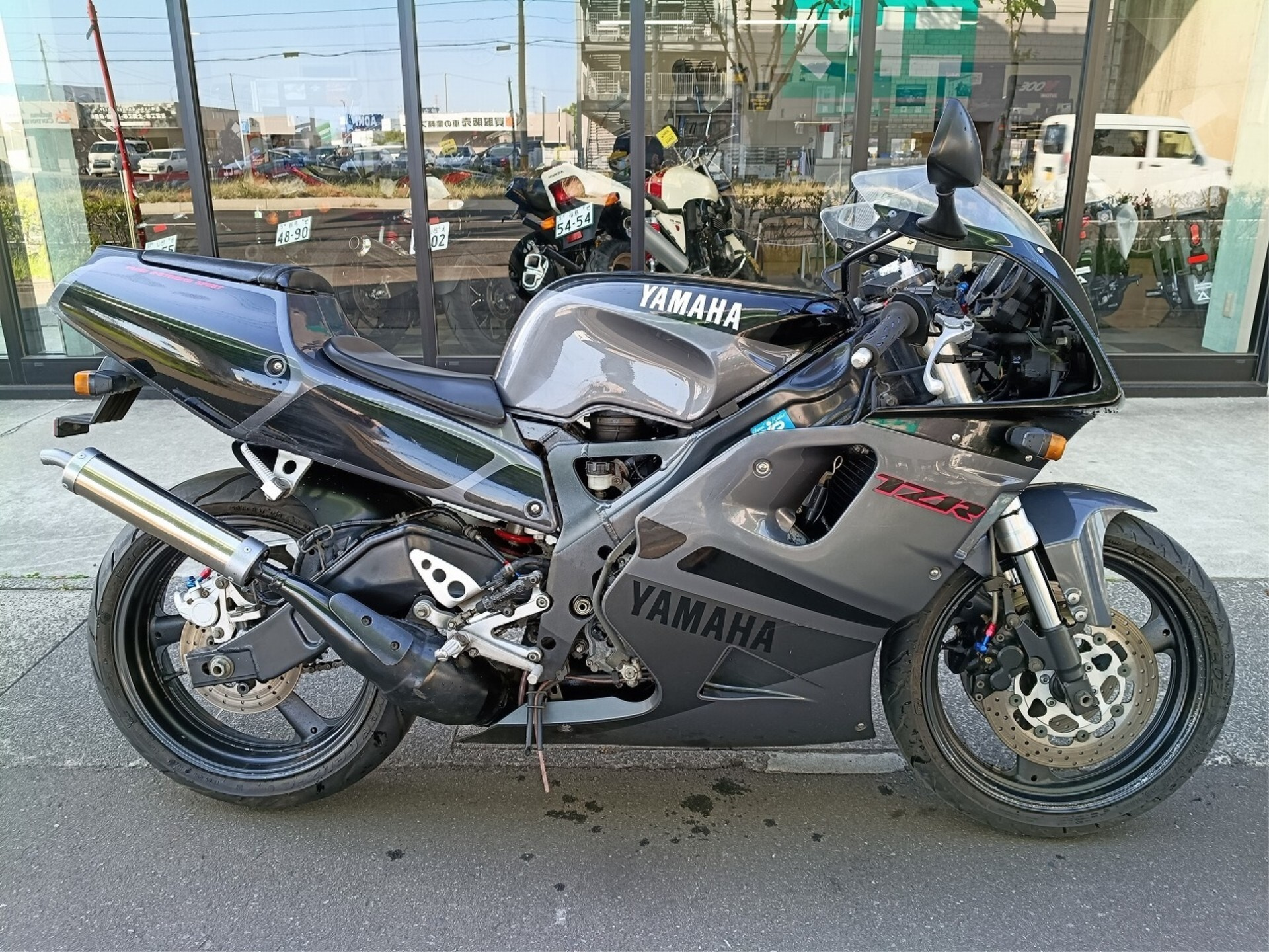 Yamaha TZR250R