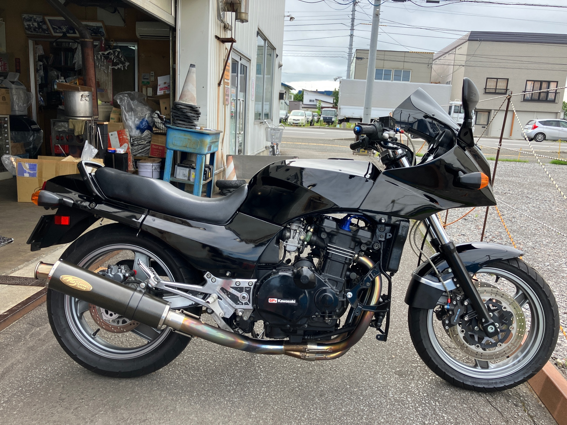 Kawasaki GPZ900R