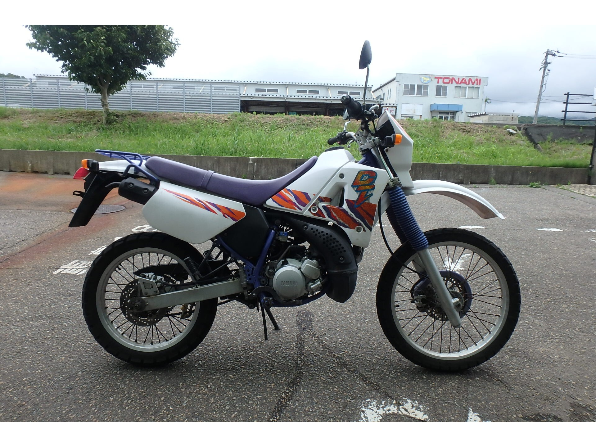 Yamaha DT125R