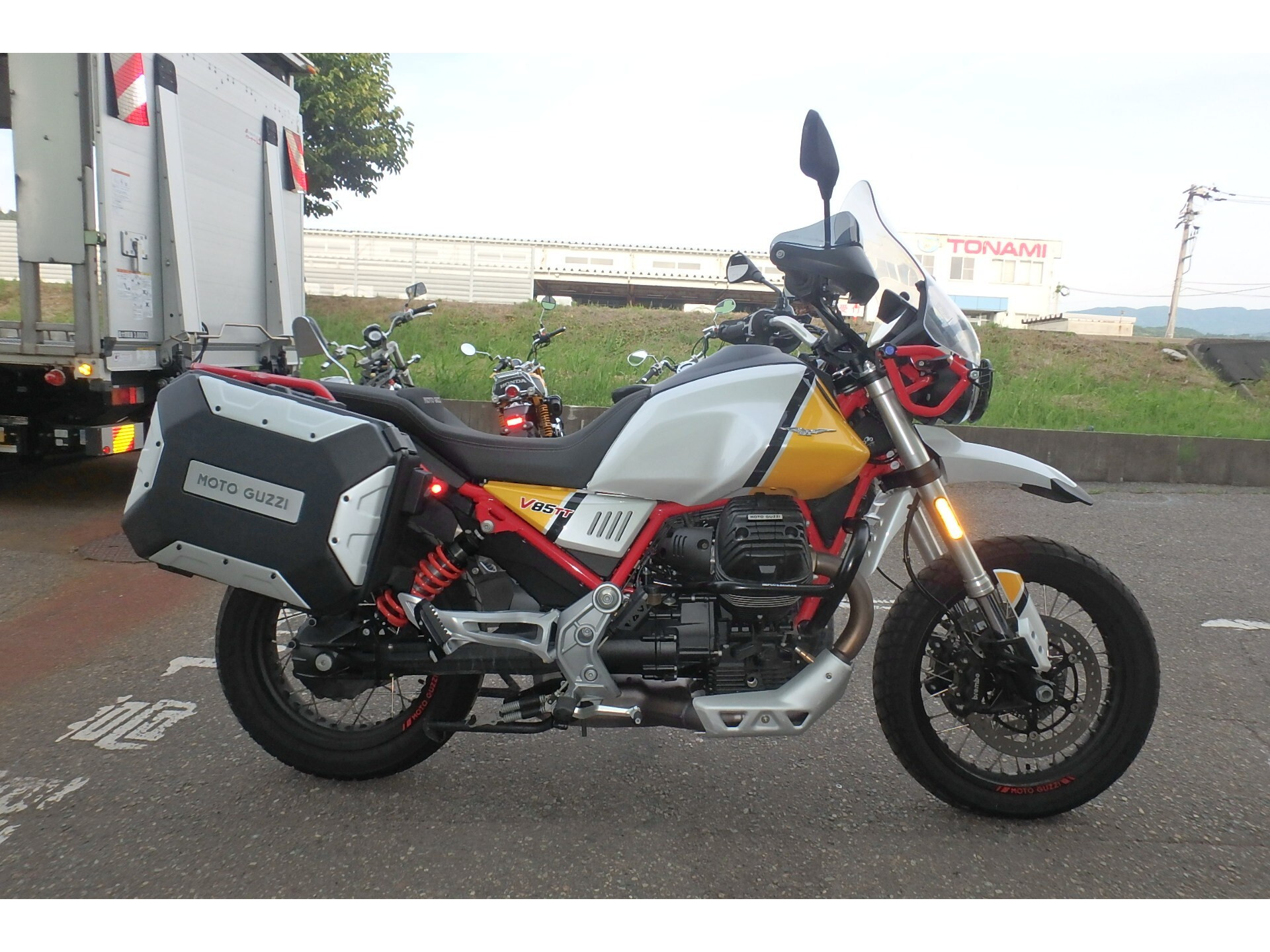 OTHER MOTO GUZZI V85 TT
