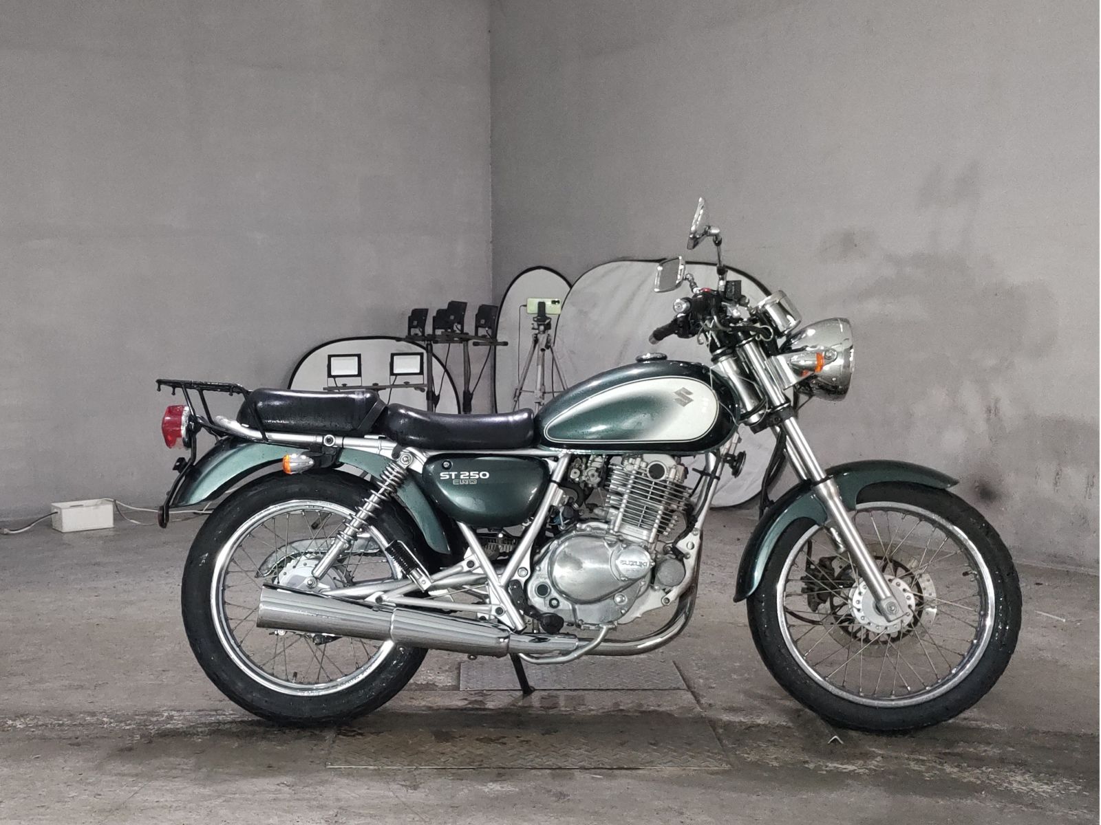 Suzuki ST250E