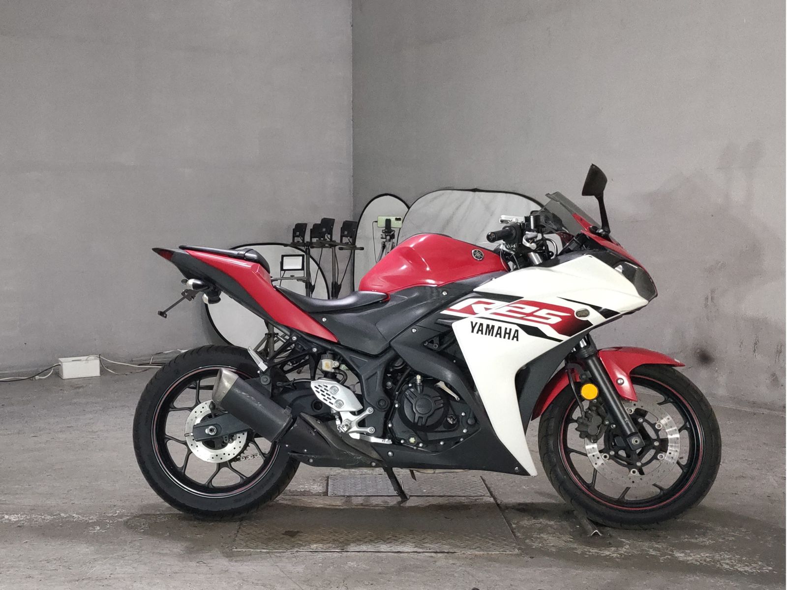 Yamaha YZF-R25