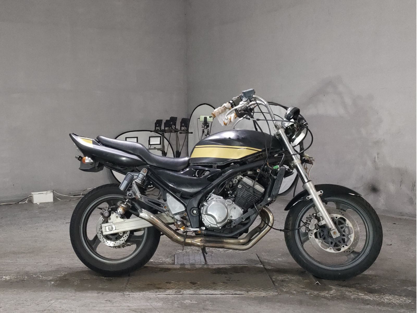 Kawasaki BALIUS250-2
