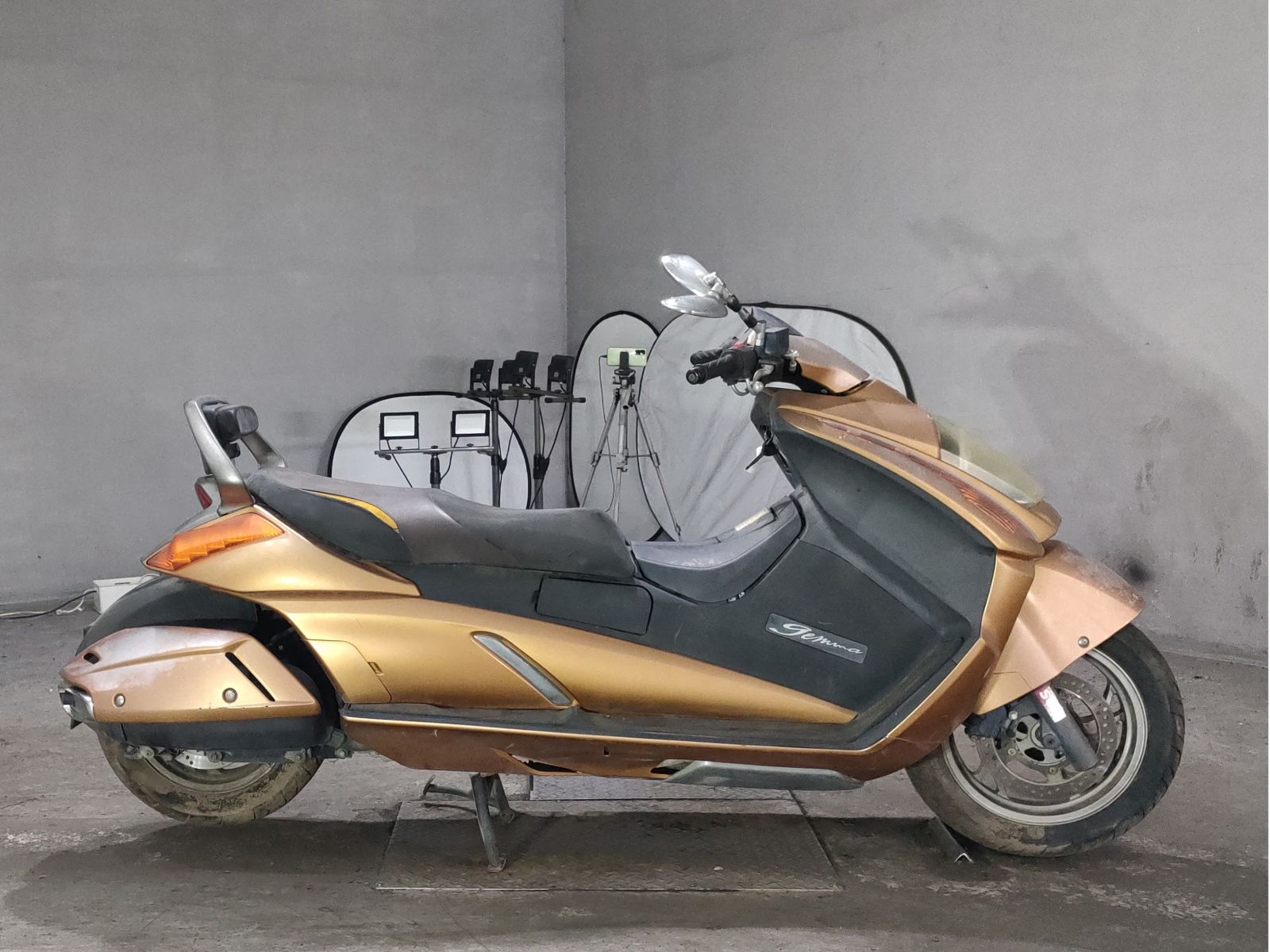 Suzuki GEMMA250