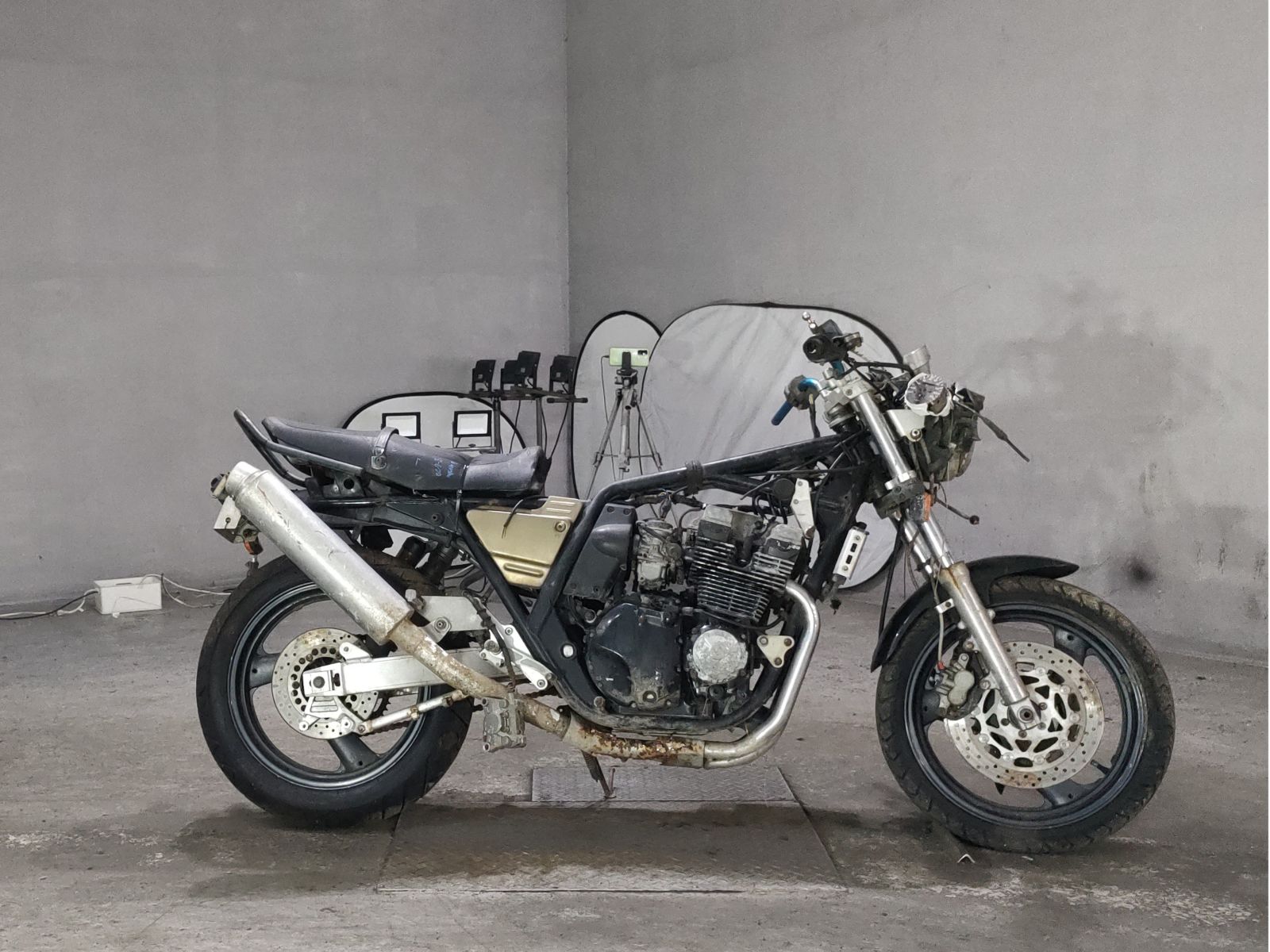 Yamaha XJR400