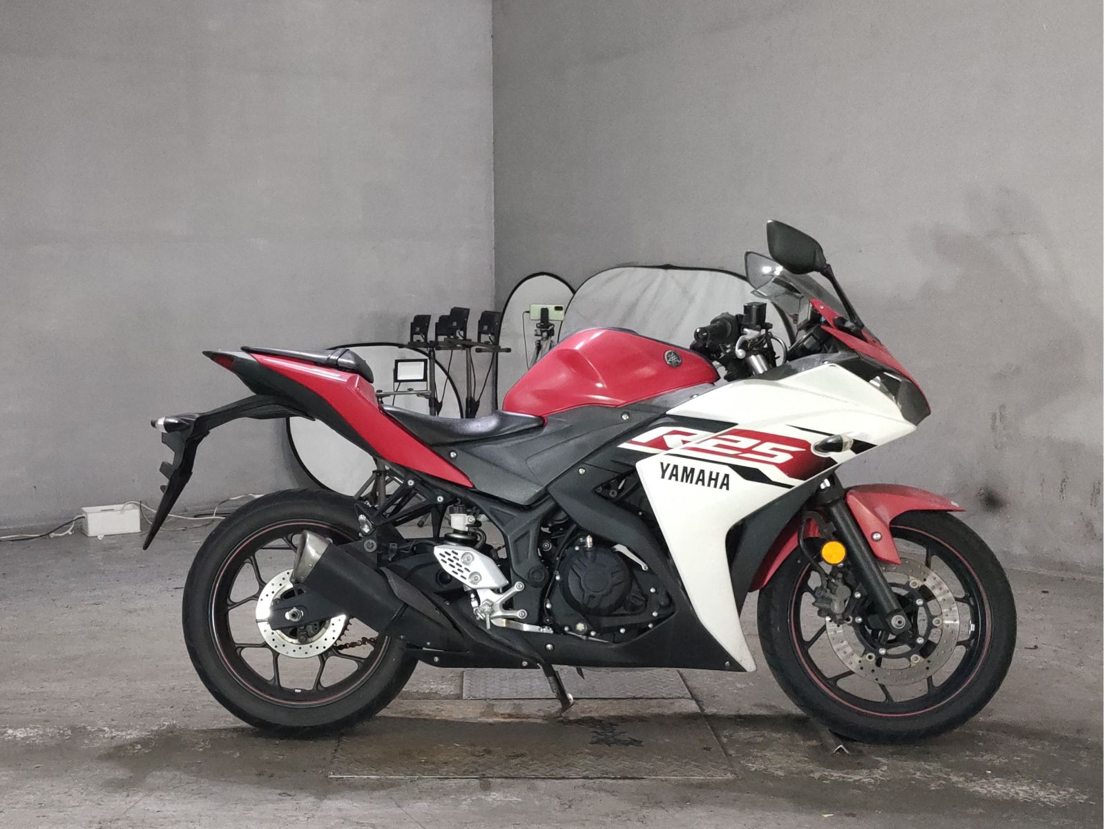 Yamaha YZF-R25