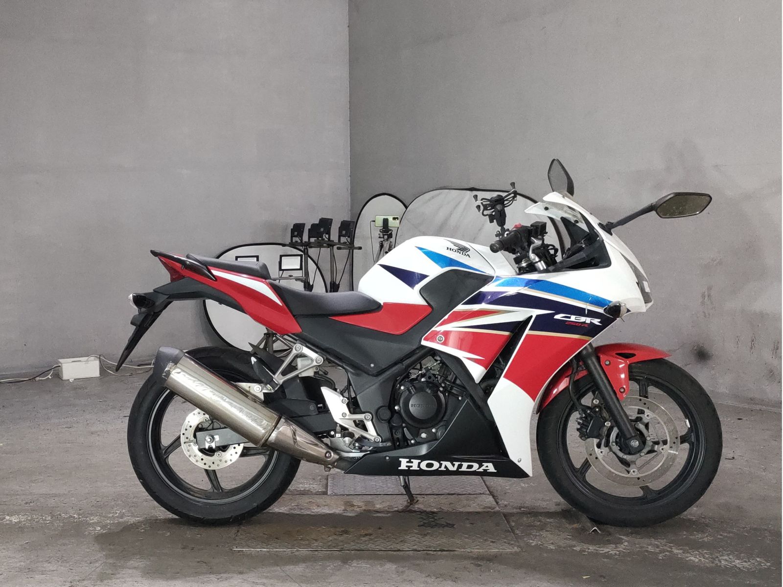 Honda CBR250R