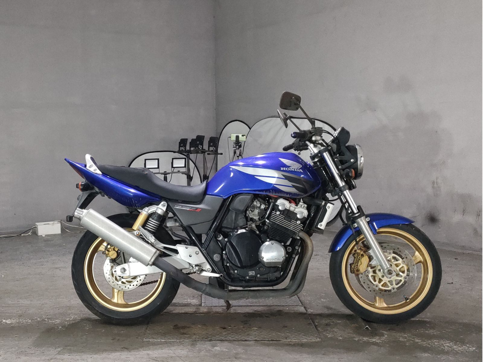 Honda CB400SFV-3