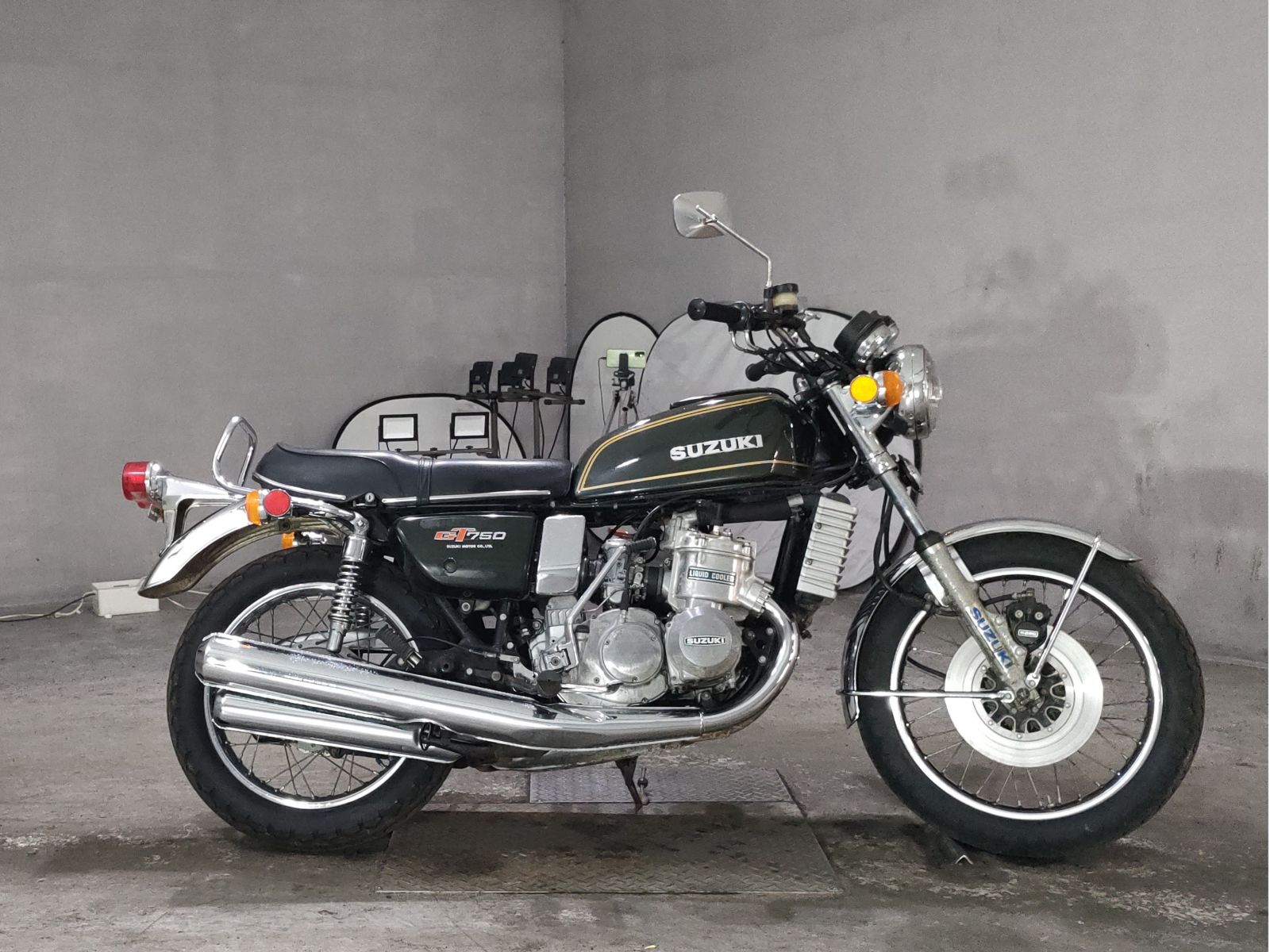 Suzuki GT750