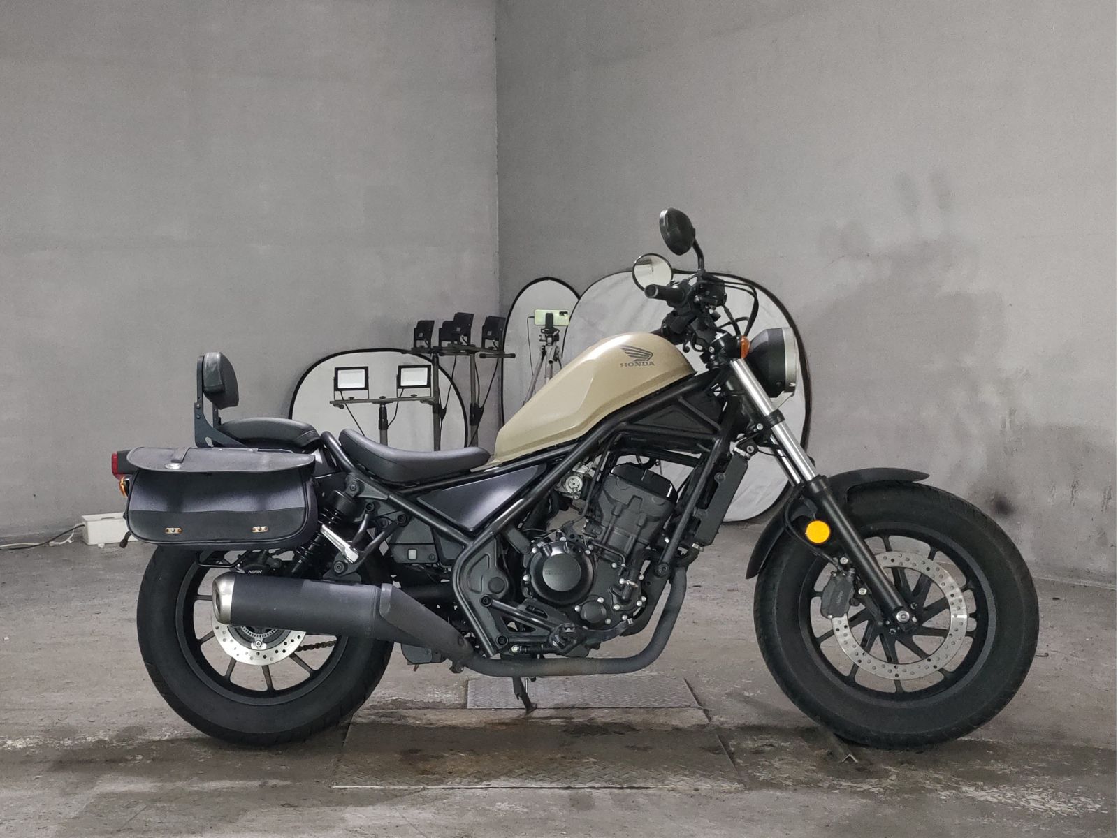 Honda REBEL