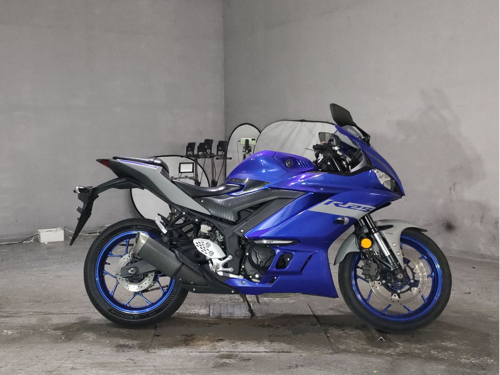 Yamaha YZF-R25