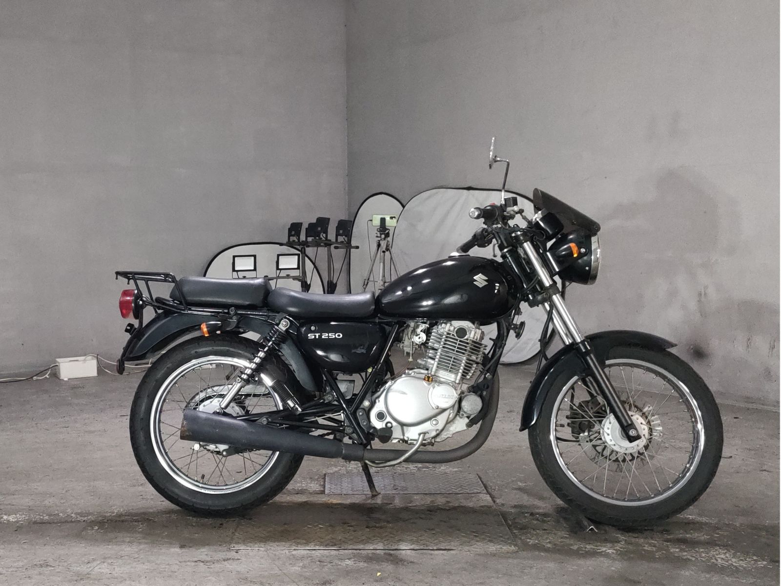 Suzuki ST250