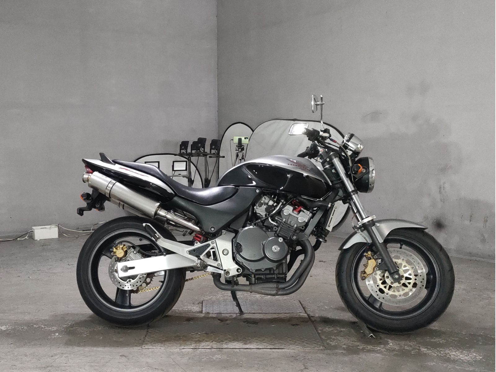 Honda HORNET250